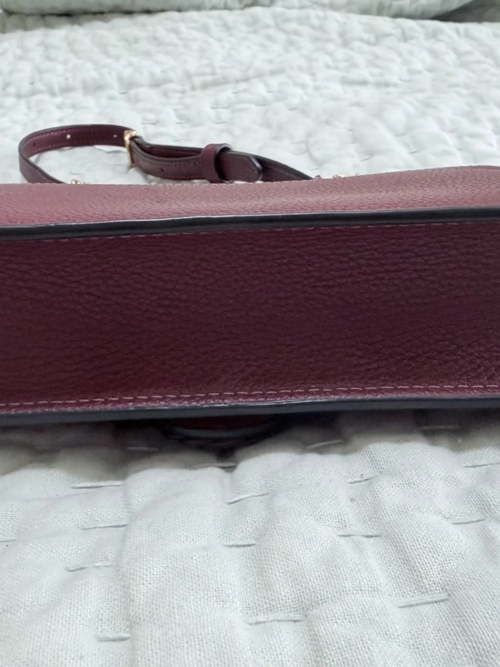 Coach Tabby Chain Crossbody Clutch Braided WINE Pebble Leather CJ863 - Picture 3 of 6